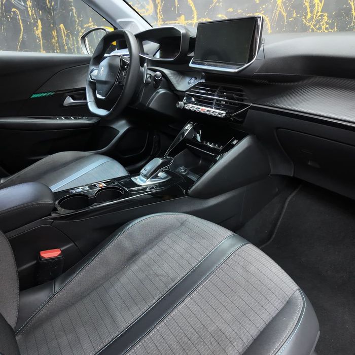 Peugeot 208 PureTech 82 ETG5 Stop & Start Active