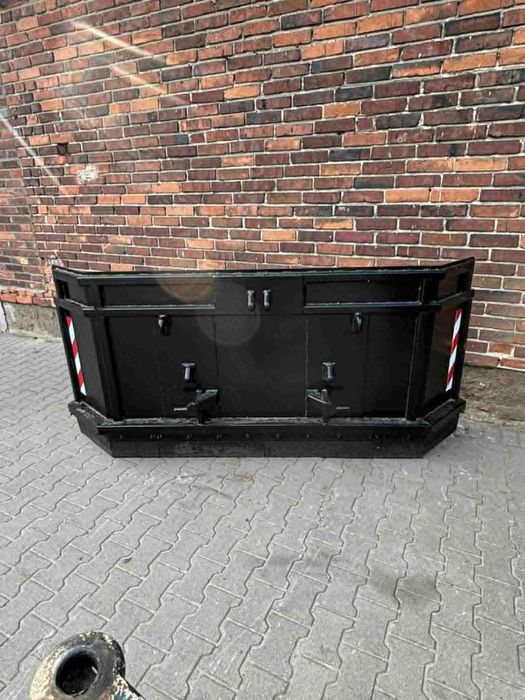 Sprzedam pług do śniegu i do kiszonki