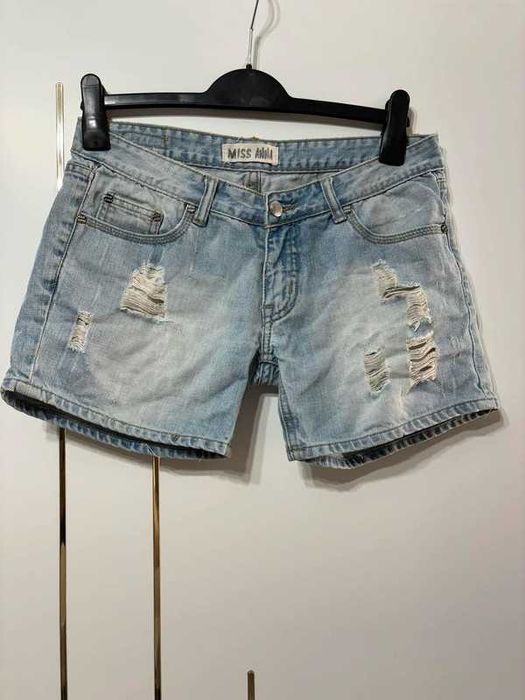 Spodenki szorty jeans przetarcia