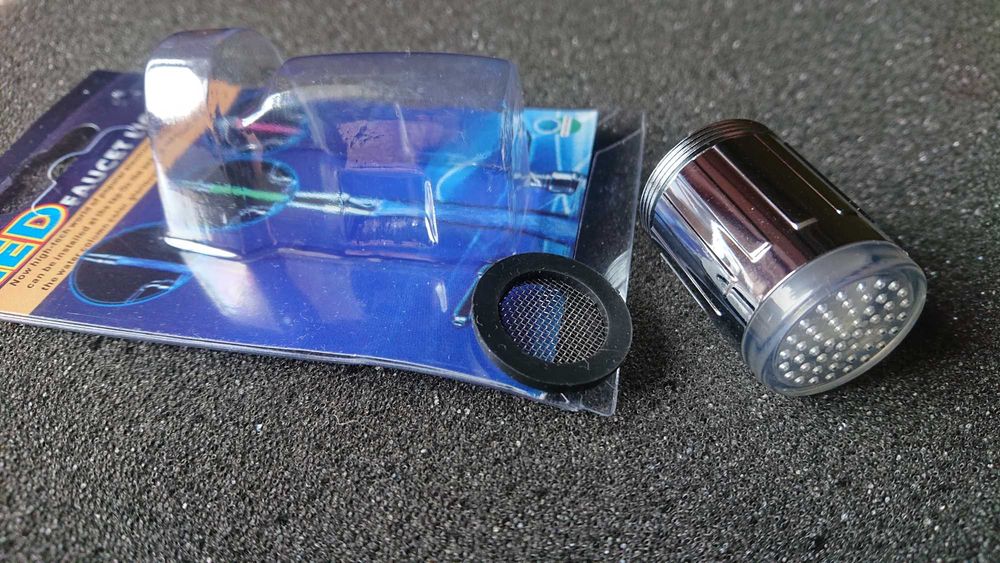 Аератор з підсвічуванням LED насадка кран смеситель