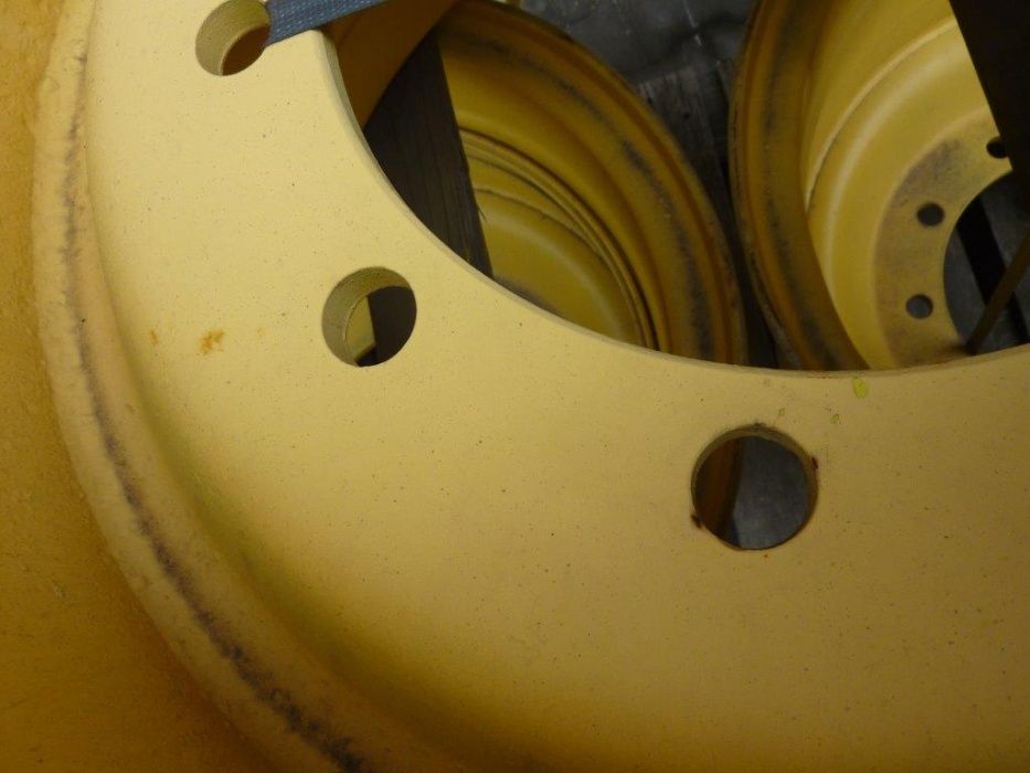 Felga używana 17.00x25 10x335 ET90 800zł D12