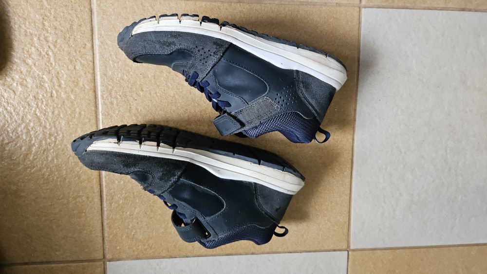 Buty chłopięce nr 37