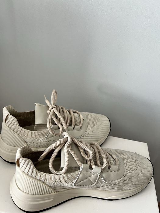 Buty 41 Reserved