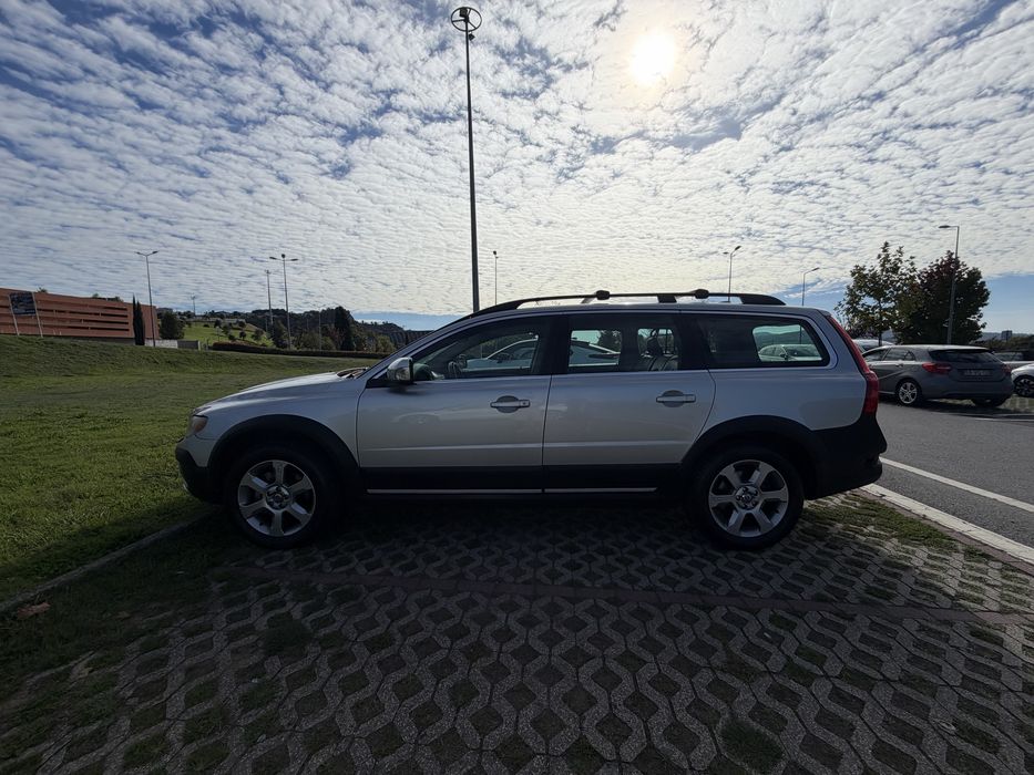 VOLVO XC70  -  D5