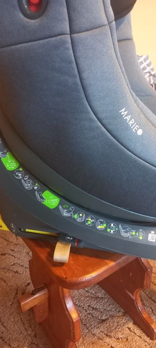 Fotelik samochodowy, obrotowy SWANDOO MARIE 3