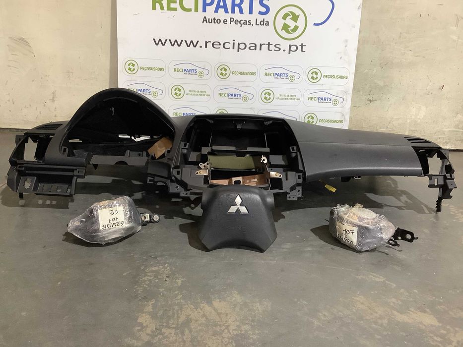 Kit de airbags Mitsubishi Grandis 2007