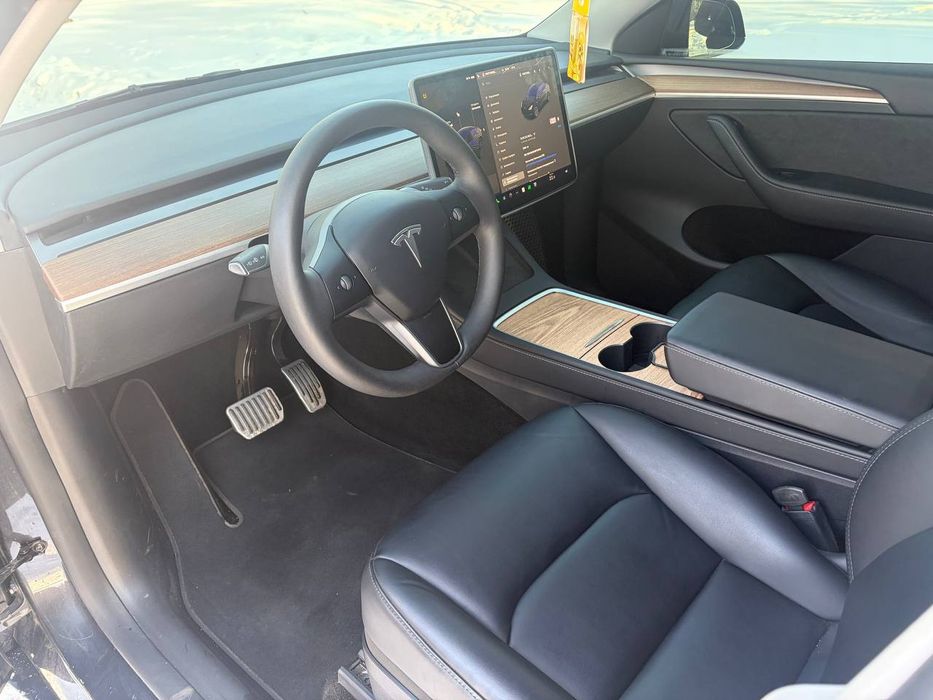 Продам Теслу модел Y