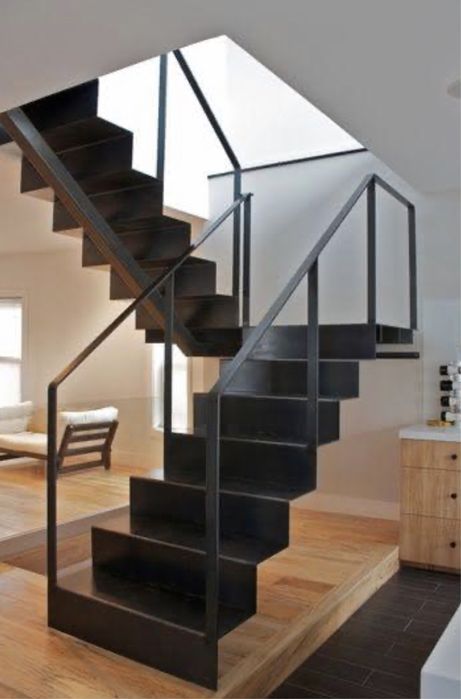 Portões, escadas, esplanadas, guarda corpos, e outros