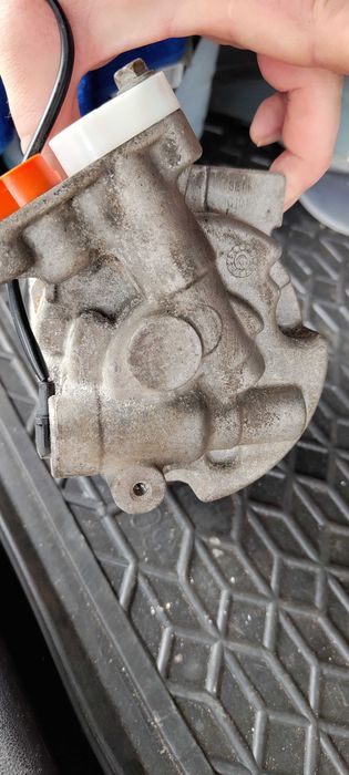 Компрессор кондиционера Valeo