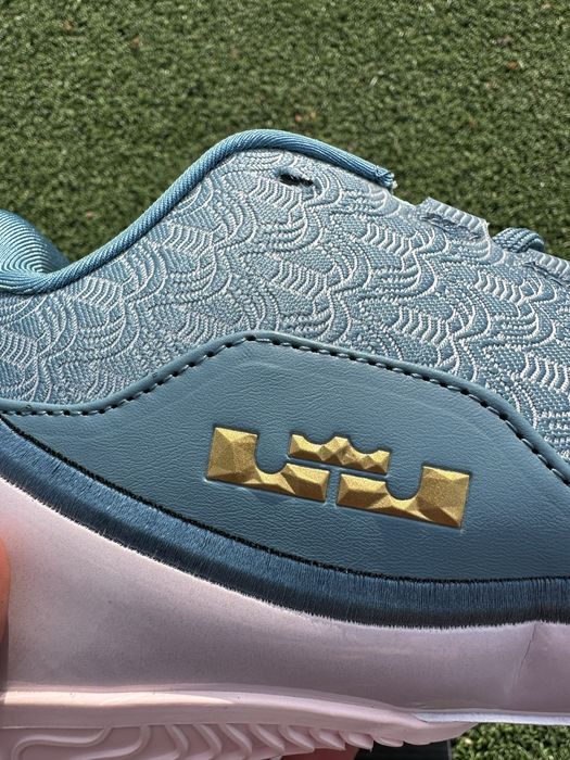 Баскетбольные кроссовки Nike LeBrone 23