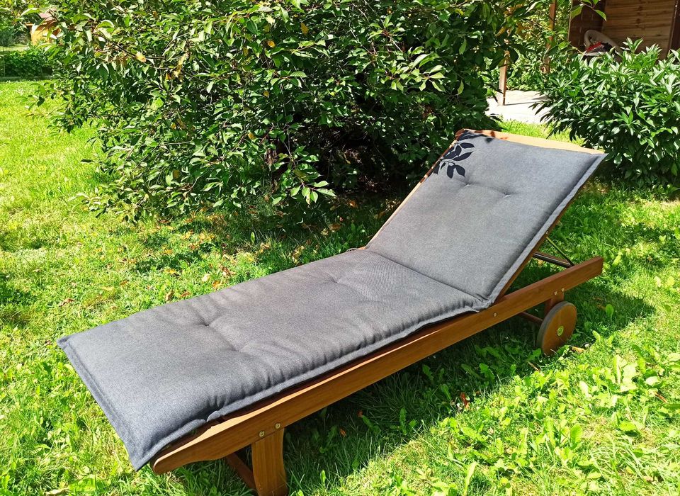 Leżak drewno eukaliptusowe certyfikat FSC gratis poducha 71 x 198