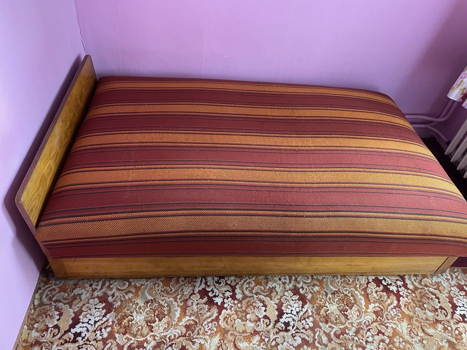 Za darmo Tapczan z prawdziwego drewna