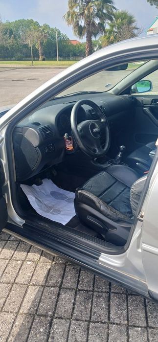 AUDI A3 1.6 Gasolina