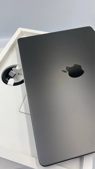 Appleц MacBook Pro 14 M5 24/1TB Space Black (MDE34) 2025