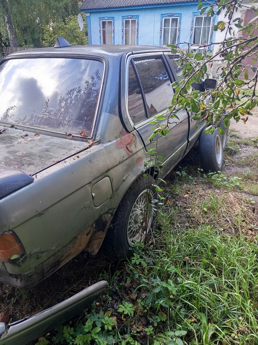 продам бмв срочно без торга