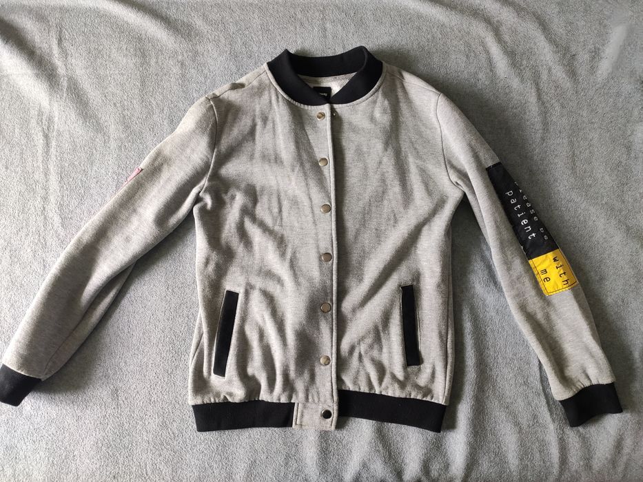 Bluza rozpinana na guziki/bejsbolówka