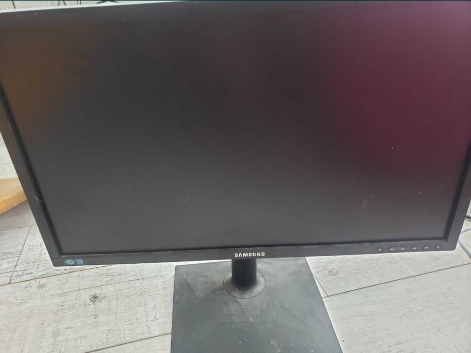 Монітор 23" Samsung S23C650D