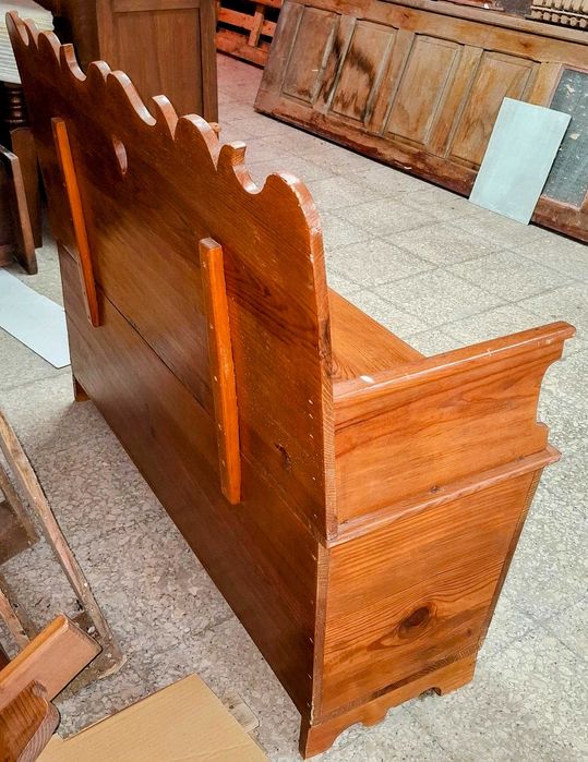 Banco Baú em Madeira Maciça com Arrumação