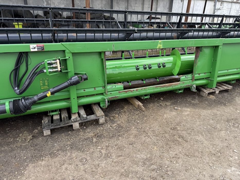 Жатка гідрофлекс з США, John deere F630 9м. соєва жатка.