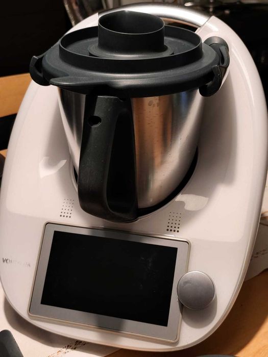 Bimby Tm6 como nova + copo extra + acessórios + extras incluídos