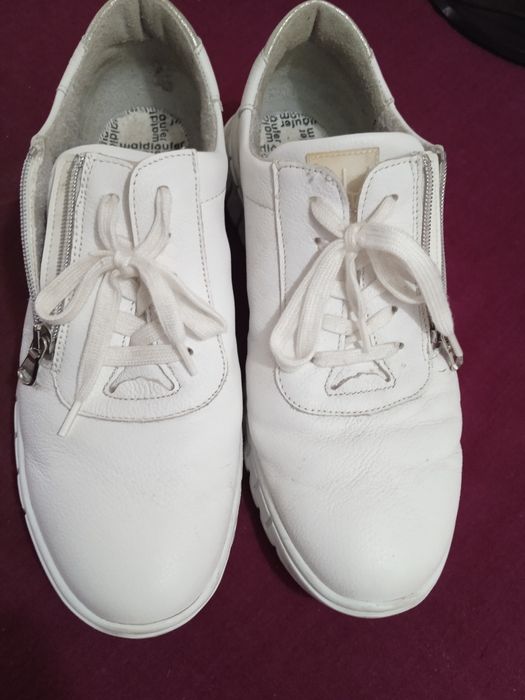 Кроссовки белые 40-41р  Waldlaufer Германия