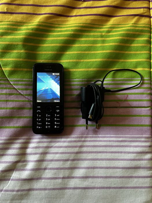 Telemóvel Nokia 220