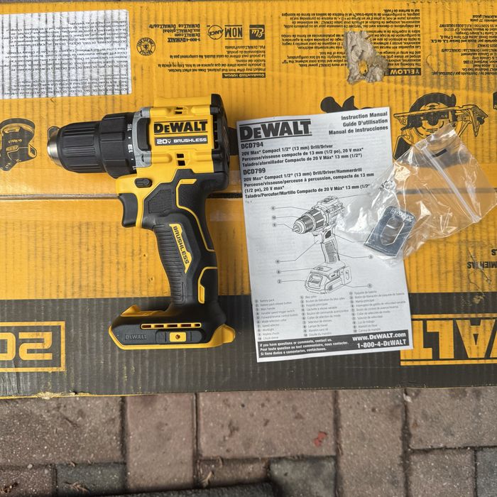 Wkretarka dewalt DCD794 nowa