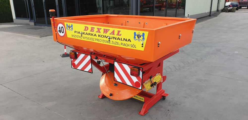 Piaskarka-posypywarka DEXWAL PK 1200 hydrauliczna z podłogą wibracyjną