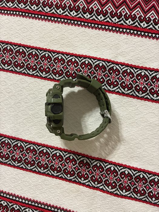 наручний чоловічий годинник, часи