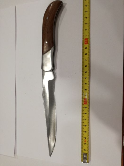 Canivete de Caça Pradel C.L.-Lâmina Longa Cabo Madeira e Metal