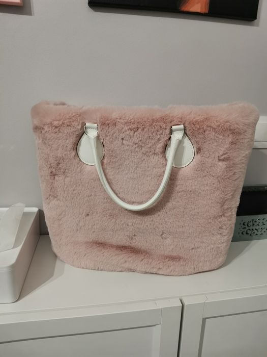 Obag futro pudrowy róż