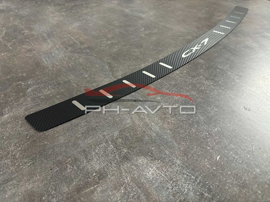 Накладка на задній бампер Mazda CX-7 CX 7 нержавійка + карбон