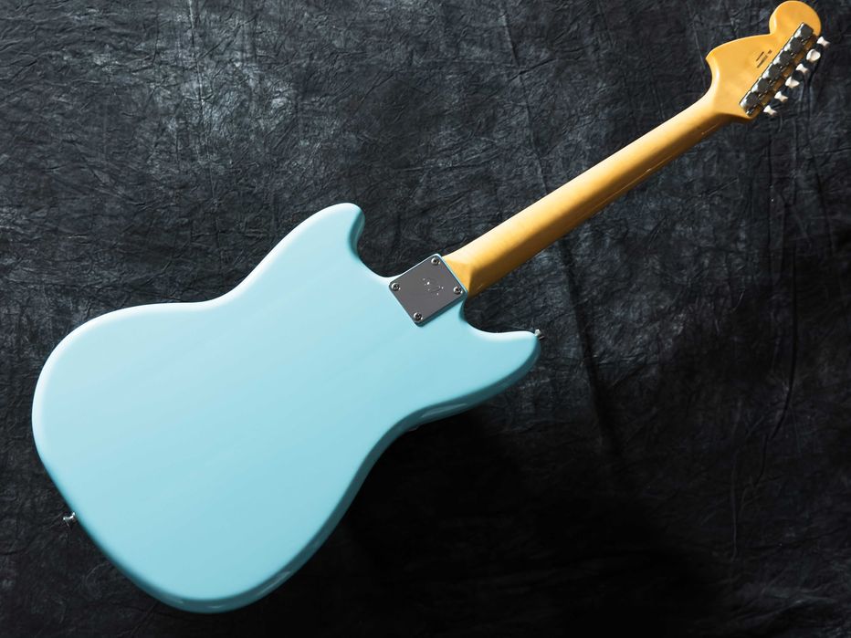 Fender Japan Traditional 60s Mustang Daphne Blue 2022