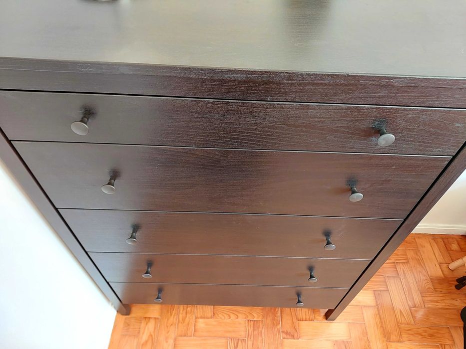 Cômoda Ikea como nova