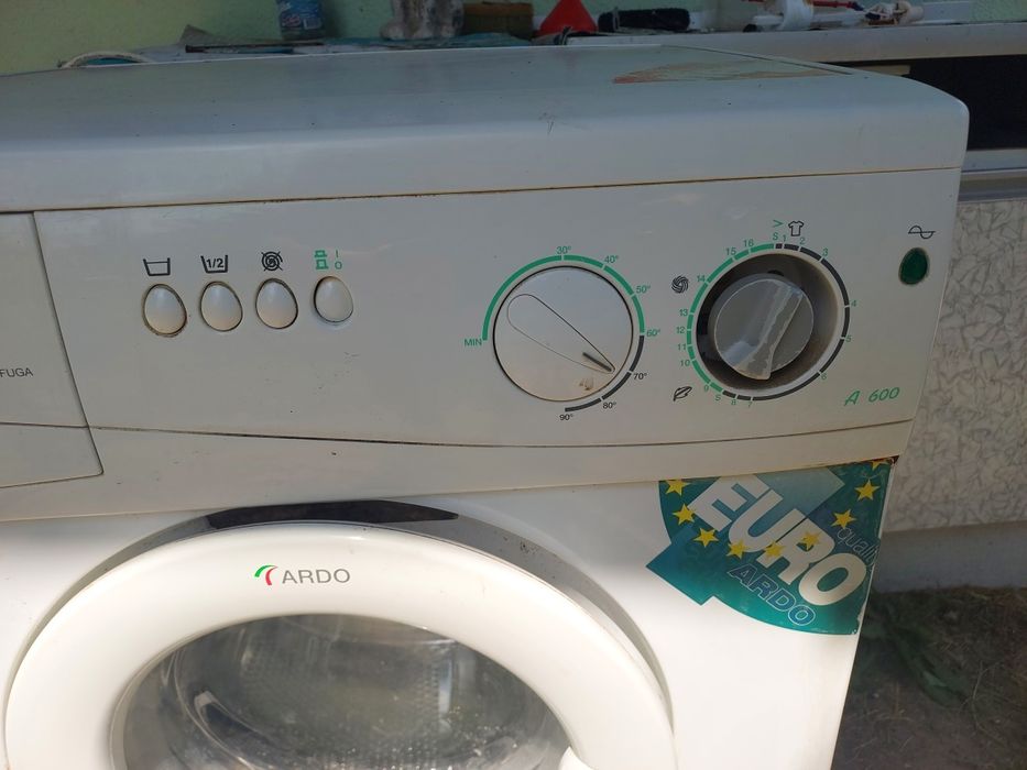Продам стиральную машинку ARDO A 600