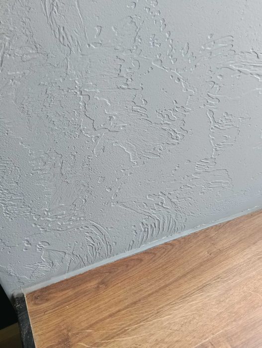 2 кімн. Виставка,сучасний будинок,Є-відновлення можливо.