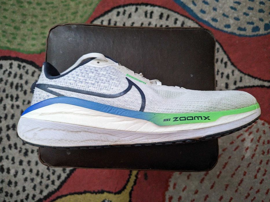 / Nike Vomero 17 / 45 / 30 km /