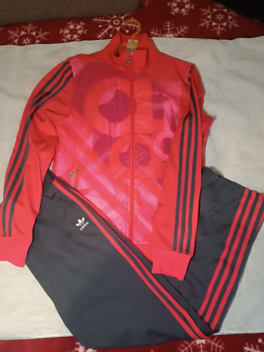 Спортивний жіночий костюм Adidas