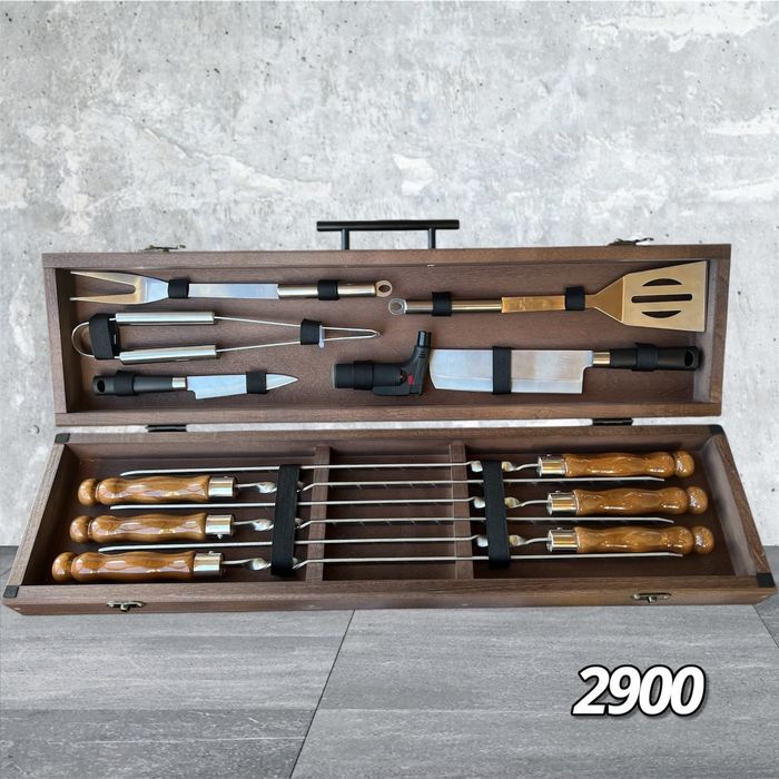 Подарунковий набір шампурів.