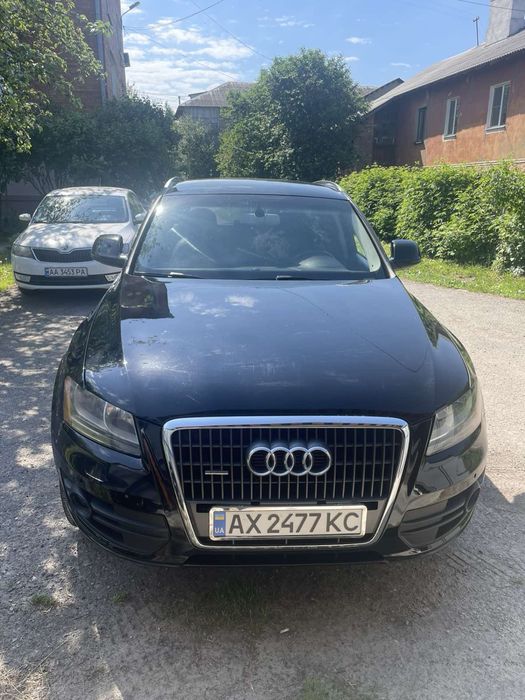 Продам Audi Q5