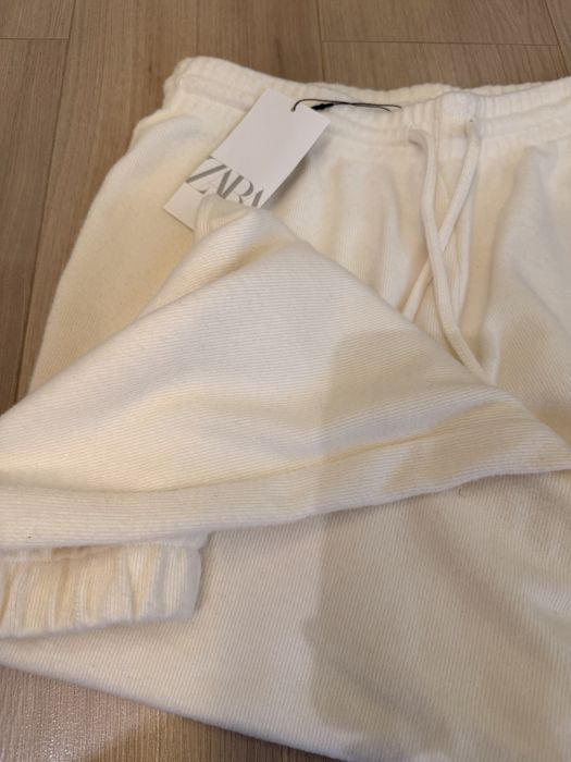 Штани Zara  в'язані  кашемірові 38 р