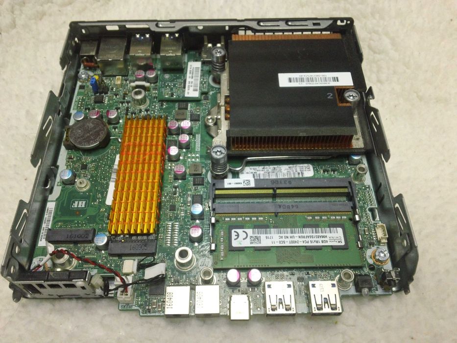 Mini HP EliteDesk 800 SFF Intel Pentium G4400T DDR4 - 4 GiB уцінка