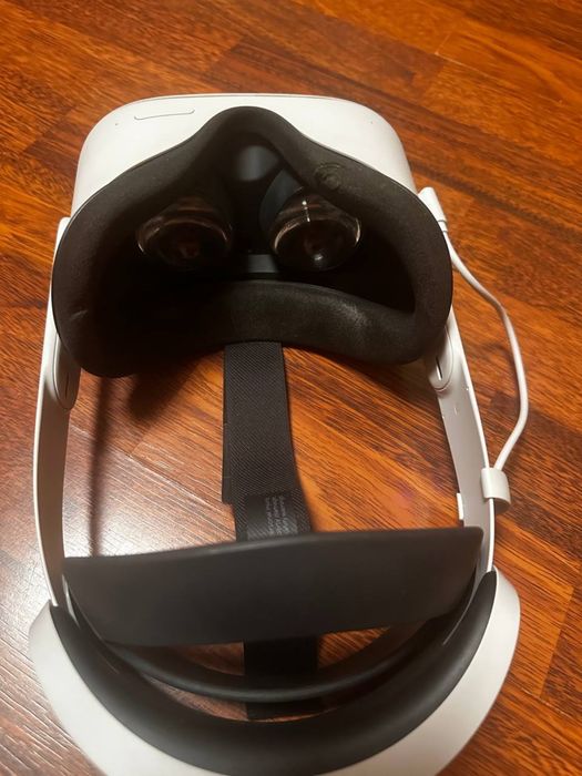 VR Set OCULUS Quest 2 128GB + Крепление с аккумулятором Elite Strap w/battery + Оригинальный чехол