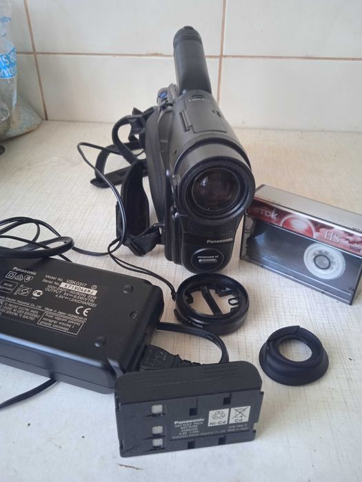 Видеокамера " PANASONIC  NV-RX10".