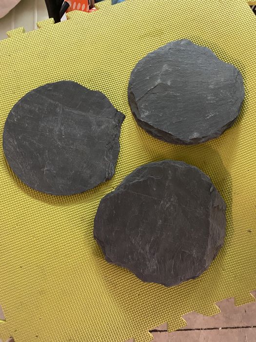 Três peças em ardósia