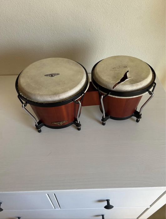 Conjunto material percussão