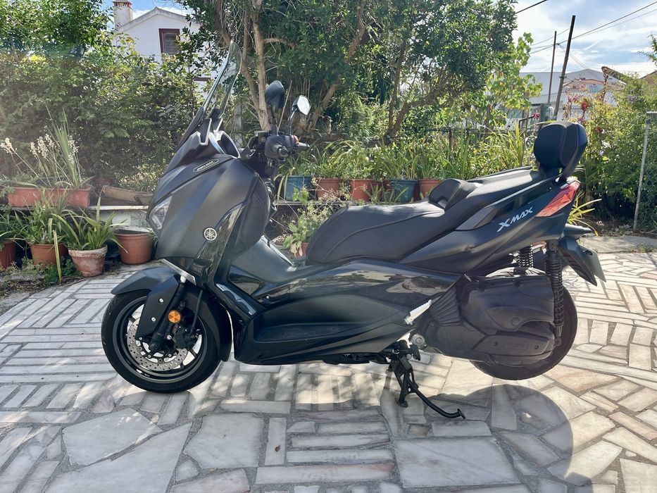 Yamaha XMAX 400 Iron Max