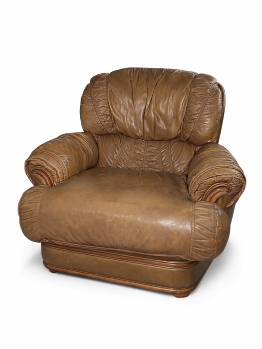 Poltrona em Pele Vintage