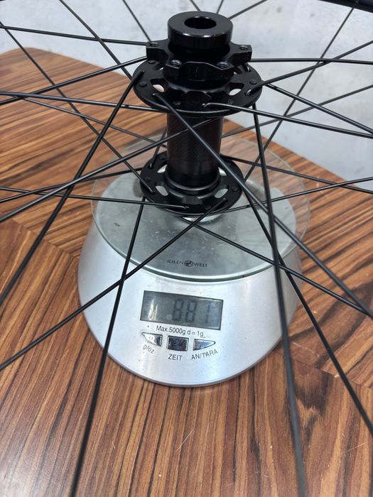 Koła Specialized 29 cali / Boost / Tubeless Ready / 6 śrub