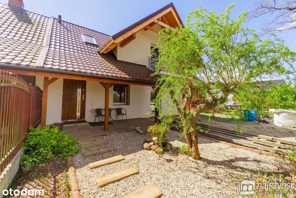 Załom - Rozbudowany bliźniak 124m2 + budynek 25m2